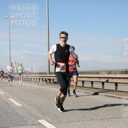 03.10.2025 - Köhlbrandbrückenlauf Yannick Fuchs http://msf.ph/oto/9187181 03.10.2025 11:45:41 Position 3 4737 meine-sportfotos.de