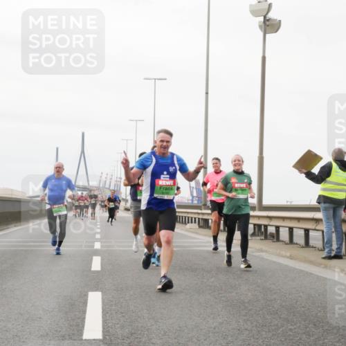 03.10.2025 - Köhlbrandbrückenlauf Matties Gatica Varas http://msf.ph/oto/9187182 03.10.2025 15:49:19 Position 3 9499, 8886 meine-sportfotos.de