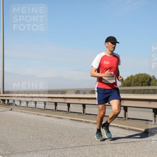 03.10.2025 - Köhlbrandbrückenlauf Yannick Fuchs http://msf.ph/oto/9187201 03.10.2025 11:45:42 Position 3 4024 meine-sportfotos.de