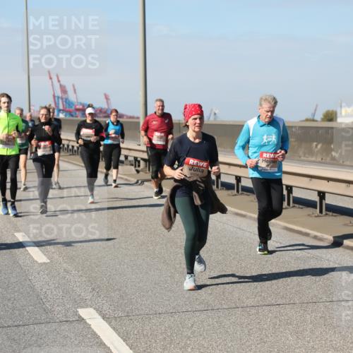 03.10.2025 - Köhlbrandbrückenlauf Yannick Fuchs http://msf.ph/oto/9187228 03.10.2025 12:06:28 Position 3 6106 meine-sportfotos.de