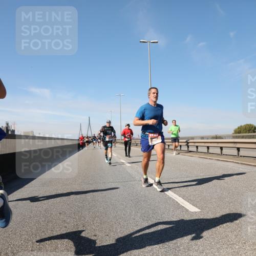 03.10.2025 - Köhlbrandbrückenlauf Yannick Fuchs http://msf.ph/oto/9187251 03.10.2025 11:45:46 Position 3 25, 37 meine-sportfotos.de