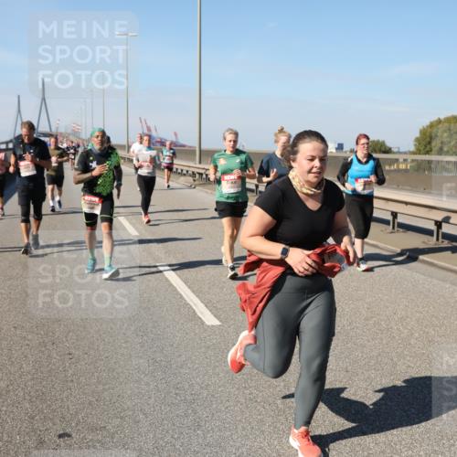 03.10.2025 - Köhlbrandbrückenlauf Yannick Fuchs http://msf.ph/oto/9187308 03.10.2025 12:06:34 Position 3  meine-sportfotos.de