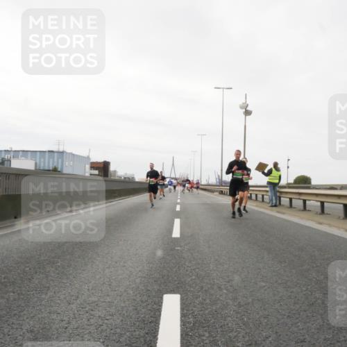 03.10.2025 - Köhlbrandbrückenlauf Matties Gatica Varas http://msf.ph/oto/9187311 03.10.2025 15:49:50 Position 3  meine-sportfotos.de