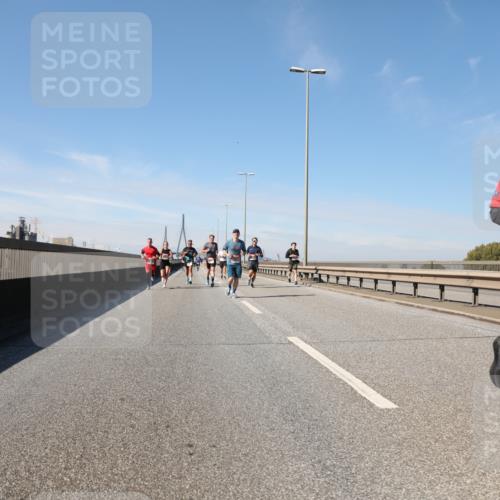 03.10.2025 - Köhlbrandbrückenlauf Yannick Fuchs http://msf.ph/oto/9187312 03.10.2025 11:45:50 Position 3  meine-sportfotos.de