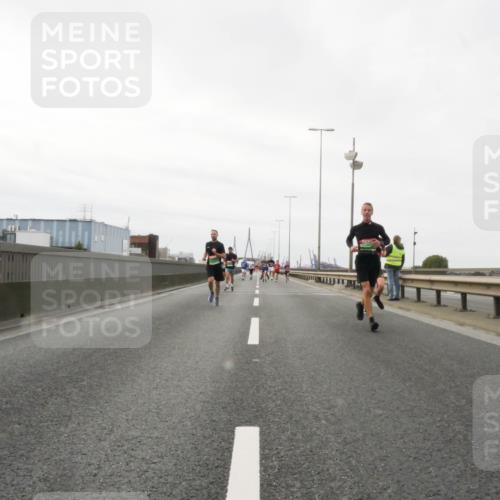03.10.2025 - Köhlbrandbrückenlauf Matties Gatica Varas http://msf.ph/oto/9187314 03.10.2025 15:49:51 Position 3  meine-sportfotos.de