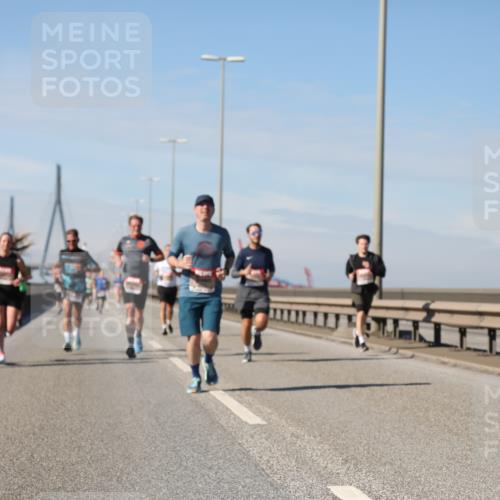 03.10.2025 - Köhlbrandbrückenlauf Yannick Fuchs http://msf.ph/oto/9187315 03.10.2025 11:45:50 Position 3  meine-sportfotos.de