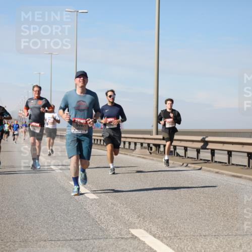 03.10.2025 - Köhlbrandbrückenlauf Yannick Fuchs http://msf.ph/oto/9187325 03.10.2025 11:45:51 Position 3 4271 meine-sportfotos.de