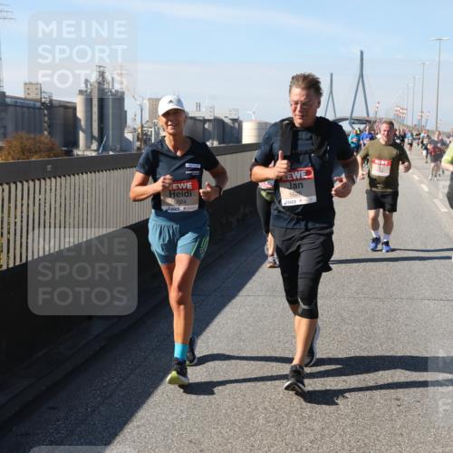 03.10.2025 - Köhlbrandbrückenlauf Yannick Fuchs http://msf.ph/oto/9187345 03.10.2025 12:06:36 Position 3 5624, 5625, 6608 meine-sportfotos.de