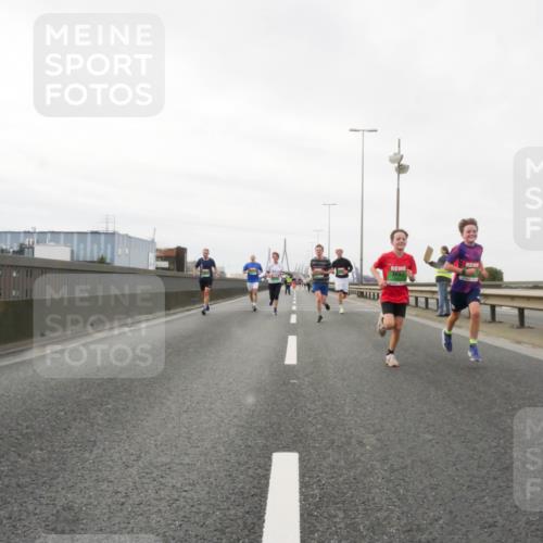 03.10.2025 - Köhlbrandbrückenlauf Matties Gatica Varas http://msf.ph/oto/9187348 03.10.2025 15:49:58 Position 3  meine-sportfotos.de