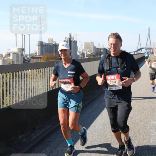 03.10.2025 - Köhlbrandbrückenlauf Yannick Fuchs http://msf.ph/oto/9187355 03.10.2025 12:06:37 Position 3 5624, 5625 meine-sportfotos.de
