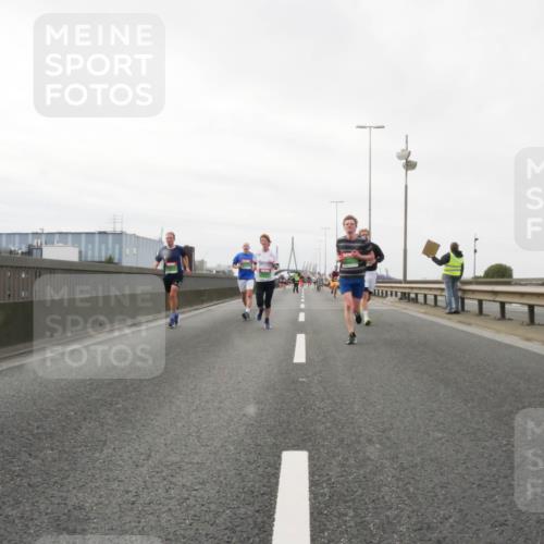03.10.2025 - Köhlbrandbrückenlauf Matties Gatica Varas http://msf.ph/oto/9187356 03.10.2025 15:49:59 Position 3  meine-sportfotos.de