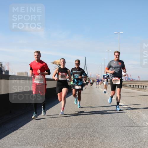 03.10.2025 - Köhlbrandbrückenlauf Yannick Fuchs http://msf.ph/oto/9187357 03.10.2025 11:45:52 Position 3  meine-sportfotos.de