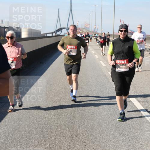03.10.2025 - Köhlbrandbrückenlauf Yannick Fuchs http://msf.ph/oto/9187364 03.10.2025 12:06:37 Position 3 5626 meine-sportfotos.de