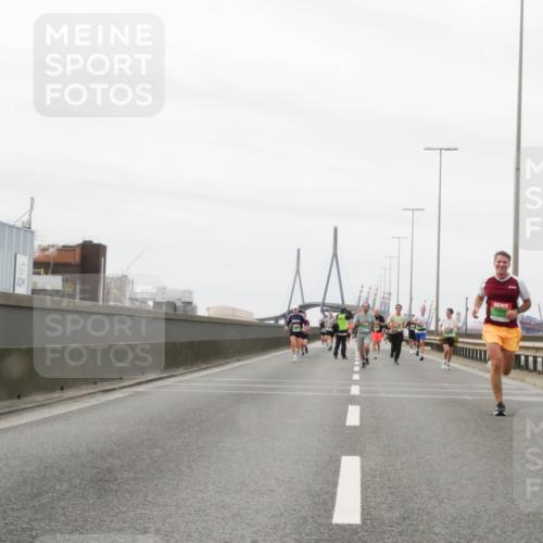 03.10.2025 - Köhlbrandbrückenlauf Matties Gatica Varas http://msf.ph/oto/9187373 03.10.2025 15:50:04 Position 3  meine-sportfotos.de