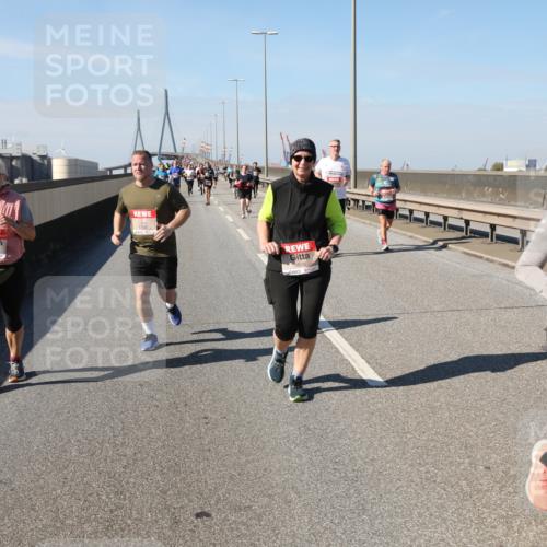 03.10.2025 - Köhlbrandbrückenlauf Yannick Fuchs http://msf.ph/oto/9187374 03.10.2025 12:06:38 Position 3 6219, 5626, 4708 meine-sportfotos.de