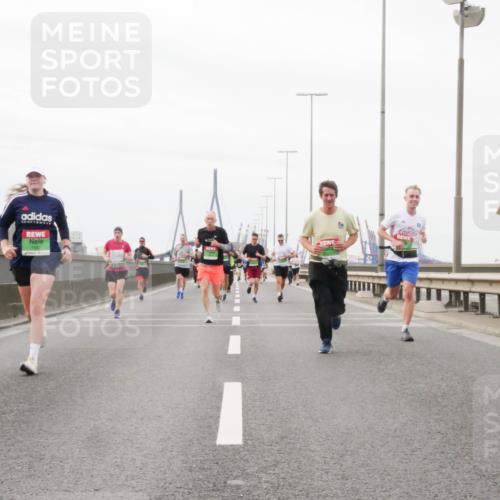 03.10.2025 - Köhlbrandbrückenlauf Matties Gatica Varas http://msf.ph/oto/9187400 03.10.2025 15:50:12 Position 3 7547 meine-sportfotos.de