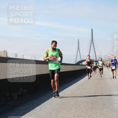 03.10.2025 - Köhlbrandbrückenlauf Yannick Fuchs http://msf.ph/oto/9187410 03.10.2025 11:45:56 Position 3 6235 meine-sportfotos.de