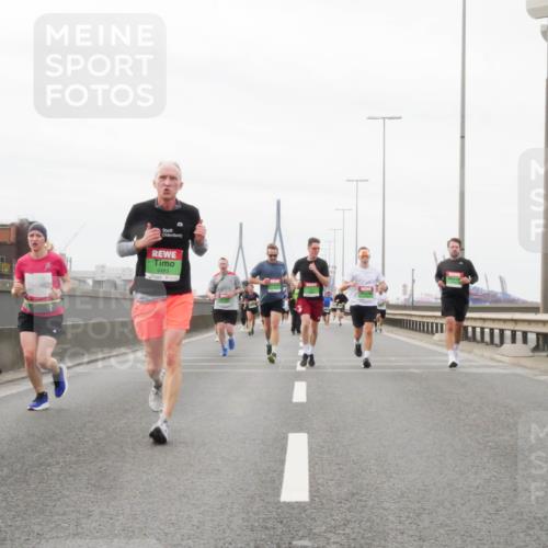 03.10.2025 - Köhlbrandbrückenlauf Matties Gatica Varas http://msf.ph/oto/9187417 03.10.2025 15:50:15 Position 3 9483 meine-sportfotos.de