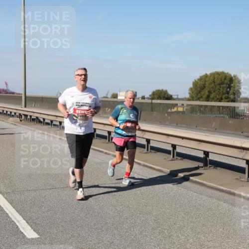03.10.2025 - Köhlbrandbrückenlauf Yannick Fuchs http://msf.ph/oto/9187418 03.10.2025 12:06:40 Position 3 6, 6242 meine-sportfotos.de