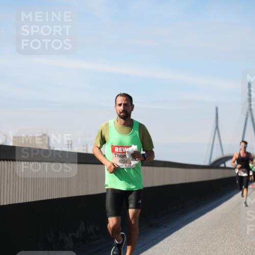 03.10.2025 - Köhlbrandbrückenlauf Yannick Fuchs http://msf.ph/oto/9187419 03.10.2025 11:45:57 Position 3 6235 meine-sportfotos.de