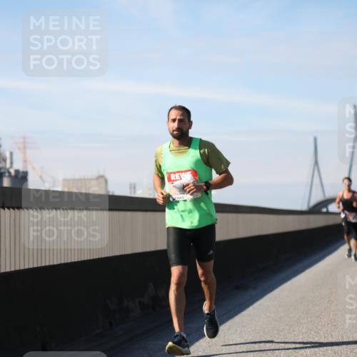 03.10.2025 - Köhlbrandbrückenlauf Yannick Fuchs http://msf.ph/oto/9187421 03.10.2025 11:45:57 Position 3  meine-sportfotos.de