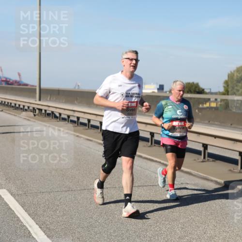 03.10.2025 - Köhlbrandbrückenlauf Yannick Fuchs http://msf.ph/oto/9187426 03.10.2025 12:06:41 Position 3 6242, 6243 meine-sportfotos.de