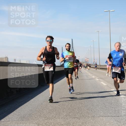 03.10.2025 - Köhlbrandbrückenlauf Yannick Fuchs http://msf.ph/oto/9187487 03.10.2025 11:46:02 Position 3  meine-sportfotos.de