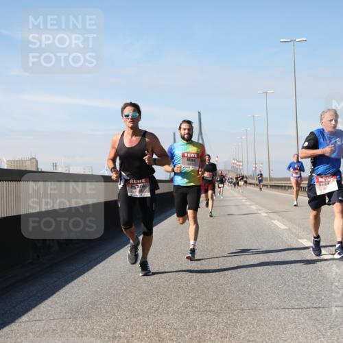 03.10.2025 - Köhlbrandbrückenlauf Yannick Fuchs http://msf.ph/oto/9187489 03.10.2025 11:46:02 Position 3 6478 meine-sportfotos.de