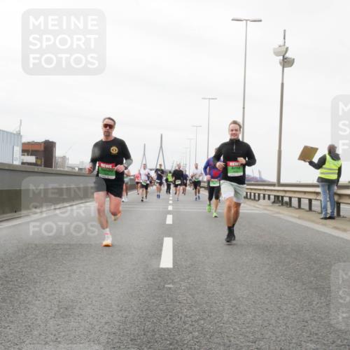 03.10.2025 - Köhlbrandbrückenlauf Matties Gatica Varas http://msf.ph/oto/9187490 03.10.2025 15:50:33 Position 3  meine-sportfotos.de