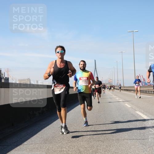 03.10.2025 - Köhlbrandbrückenlauf Yannick Fuchs http://msf.ph/oto/9187496 03.10.2025 11:46:02 Position 3 6478, 4281 meine-sportfotos.de