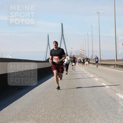 03.10.2025 - Köhlbrandbrückenlauf Yannick Fuchs http://msf.ph/oto/9187521 03.10.2025 11:46:04 Position 3  meine-sportfotos.de
