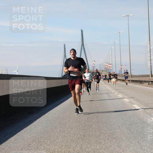 03.10.2025 - Köhlbrandbrückenlauf Yannick Fuchs http://msf.ph/oto/9187523 03.10.2025 11:46:04 Position 3  meine-sportfotos.de