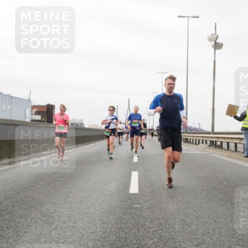 03.10.2025 - Köhlbrandbrückenlauf Matties Gatica Varas http://msf.ph/oto/9187526 03.10.2025 15:50:42 Position 3  meine-sportfotos.de