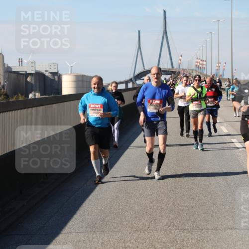 03.10.2025 - Köhlbrandbrückenlauf Yannick Fuchs http://msf.ph/oto/9187539 03.10.2025 12:06:48 Position 3 4443 meine-sportfotos.de