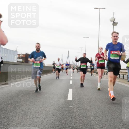 03.10.2025 - Köhlbrandbrückenlauf Matties Gatica Varas http://msf.ph/oto/9187542 03.10.2025 15:50:45 Position 3 7601 meine-sportfotos.de