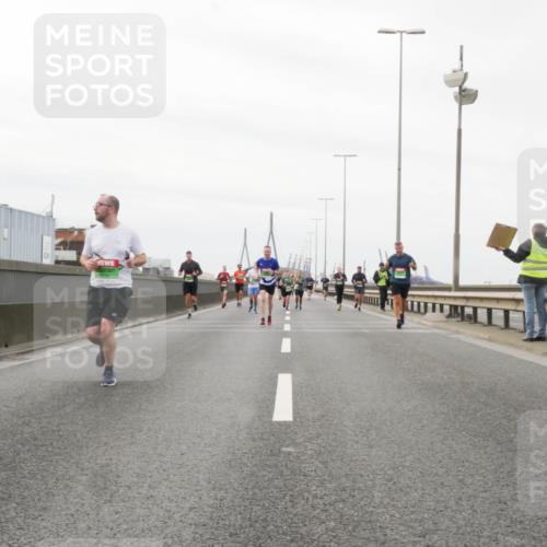 03.10.2025 - Köhlbrandbrückenlauf Matties Gatica Varas http://msf.ph/oto/9187556 03.10.2025 15:50:48 Position 3  meine-sportfotos.de