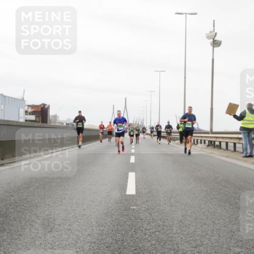 03.10.2025 - Köhlbrandbrückenlauf Matties Gatica Varas http://msf.ph/oto/9187560 03.10.2025 15:50:49 Position 3  meine-sportfotos.de