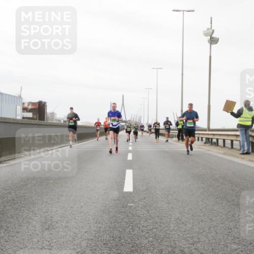 03.10.2025 - Köhlbrandbrückenlauf Matties Gatica Varas http://msf.ph/oto/9187563 03.10.2025 15:50:49 Position 3  meine-sportfotos.de