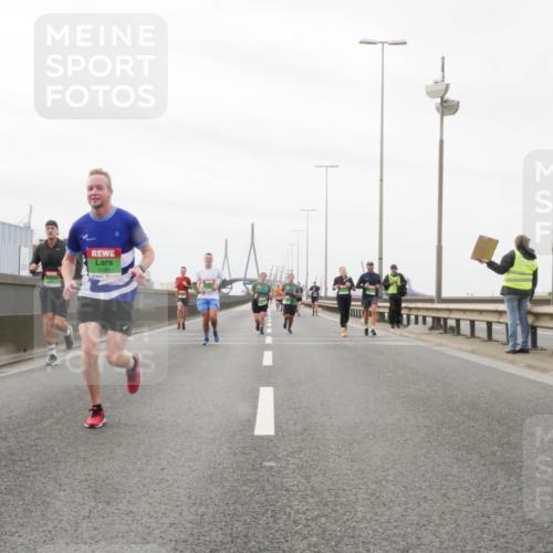 03.10.2025 - Köhlbrandbrückenlauf Matties Gatica Varas http://msf.ph/oto/9187573 03.10.2025 15:50:52 Position 3 8199 meine-sportfotos.de