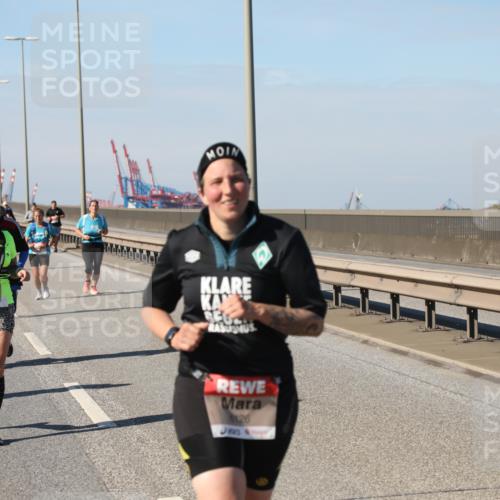 03.10.2025 - Köhlbrandbrückenlauf Yannick Fuchs http://msf.ph/oto/9187577 03.10.2025 12:06:50 Position 3 6223 meine-sportfotos.de