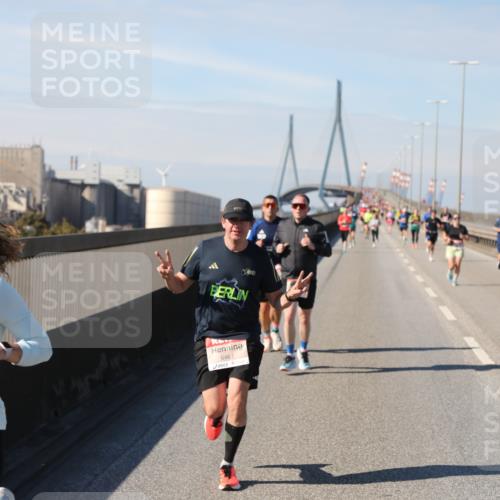 03.10.2025 - Köhlbrandbrückenlauf Yannick Fuchs http://msf.ph/oto/9187614 03.10.2025 11:46:12 Position 3 4783, 5, 6461 meine-sportfotos.de