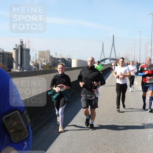 03.10.2025 - Köhlbrandbrückenlauf Yannick Fuchs http://msf.ph/oto/9187615 03.10.2025 12:06:53 Position 3 6223 meine-sportfotos.de