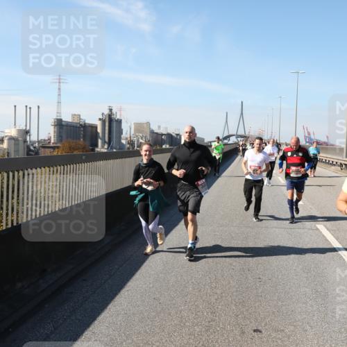 03.10.2025 - Köhlbrandbrückenlauf Yannick Fuchs http://msf.ph/oto/9187619 03.10.2025 12:06:53 Position 3 6223 meine-sportfotos.de