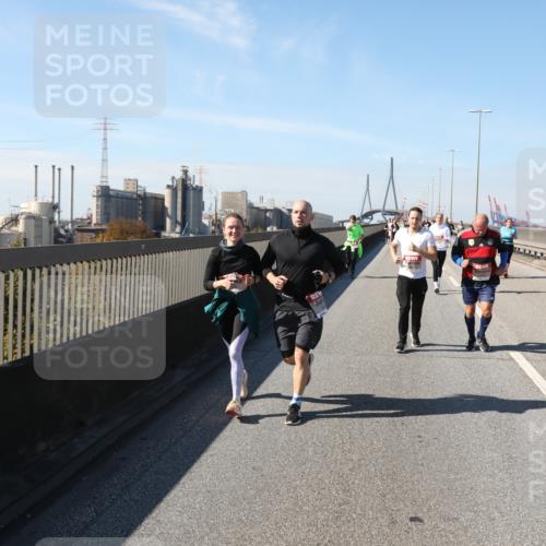 03.10.2025 - Köhlbrandbrückenlauf Yannick Fuchs http://msf.ph/oto/9187622 03.10.2025 12:06:53 Position 3 6223 meine-sportfotos.de