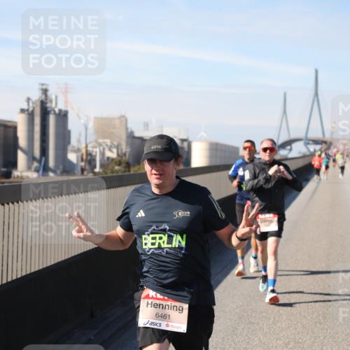 03.10.2025 - Köhlbrandbrückenlauf Yannick Fuchs http://msf.ph/oto/9187623 03.10.2025 11:46:13 Position 3 5, 6461 meine-sportfotos.de