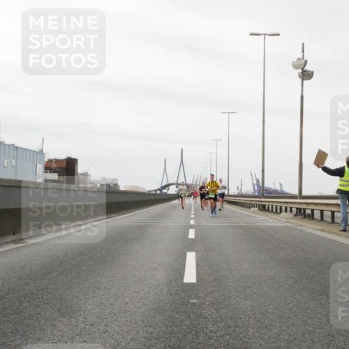 03.10.2025 - Köhlbrandbrückenlauf Matties Gatica Varas http://msf.ph/oto/9187642 03.10.2025 15:51:06 Position 3  meine-sportfotos.de