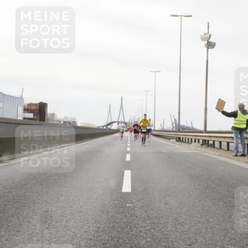 03.10.2025 - Köhlbrandbrückenlauf Matties Gatica Varas http://msf.ph/oto/9187643 03.10.2025 15:51:06 Position 3  meine-sportfotos.de