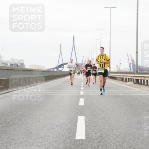 03.10.2025 - Köhlbrandbrückenlauf Matties Gatica Varas http://msf.ph/oto/9187651 03.10.2025 15:51:08 Position 3  meine-sportfotos.de