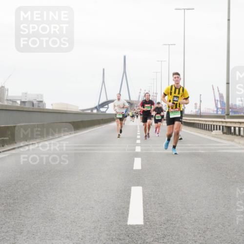 03.10.2025 - Köhlbrandbrückenlauf Matties Gatica Varas http://msf.ph/oto/9187653 03.10.2025 15:51:09 Position 3 1, 1 meine-sportfotos.de