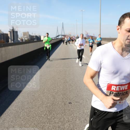 03.10.2025 - Köhlbrandbrückenlauf Yannick Fuchs http://msf.ph/oto/9187674 03.10.2025 12:06:56 Position 3  meine-sportfotos.de